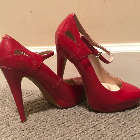 Nine West HOT Red Heels sz 6 - Picture 2 of 6